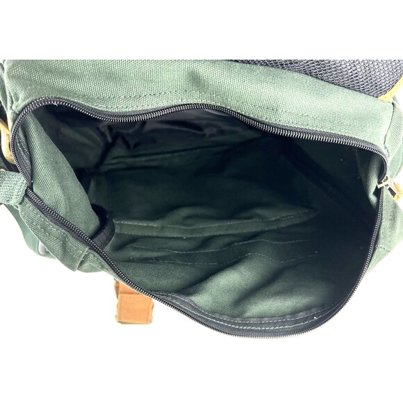 Bushnell Magnify Life Green Brown Leather Backpack Hiking Camping Laptop Bag - Picture 12 of 13